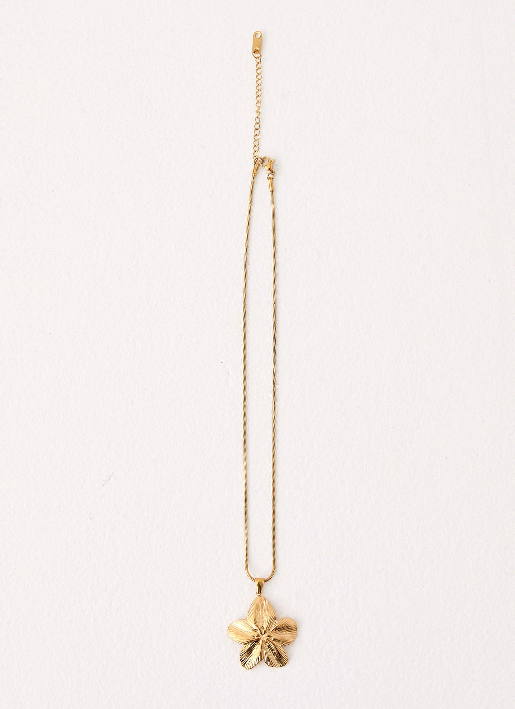 Hibiscus Gold Necklace - Gold